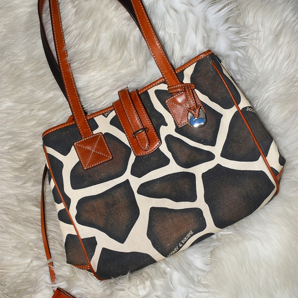 Dooney & Bourke Purse